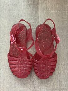 Gumové sandálky