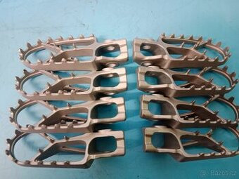Nové stupačky na KTM sx-f 22