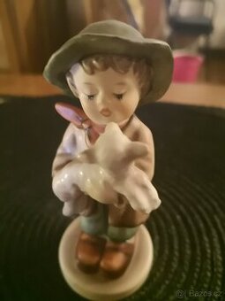 porcelánové sošky od Hummla Goebla