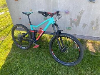 Cube karbon kolo