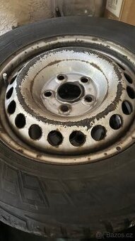 VW T5 kola 16’ sada + zimní pneu Nokian