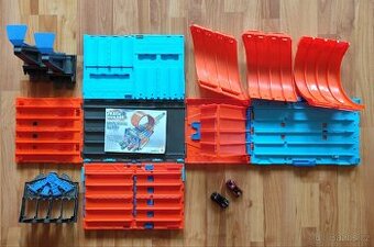 Hot Wheels Track Builder závodní klec