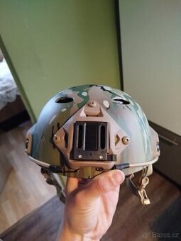 Helma na airsoft FMA