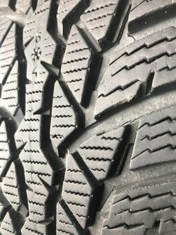 Zimní kola Škoda Fabia 3 185/60/15 čtyři kusy Nokian