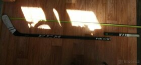 KARBONOVÁ HŮL CCM RIBCORE TRIGGER 2, FLEX 75, PRAVÁ, ZLOMENÁ - 1