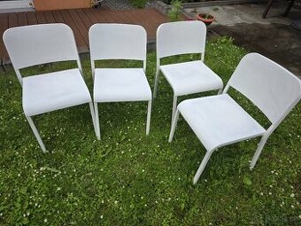 Na prodej: 4× IKEA bílé kuchyňské židle – dobrý stav - 1