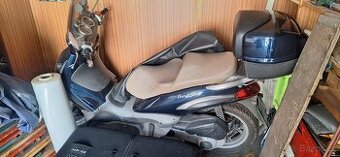 Skutr piaggio 250