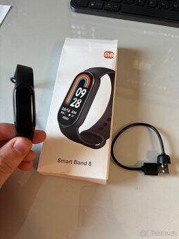 Napodobenina Xiaomi smart band 8