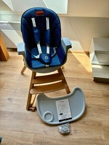 Rostoucí MoMi – Dětská jídelní židlička Wood navy blue