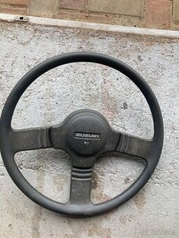 Suzuki samurai volant - 1