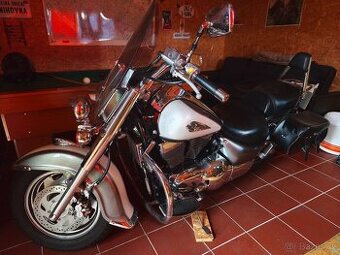 Suzuki VL1500 Intruder LC