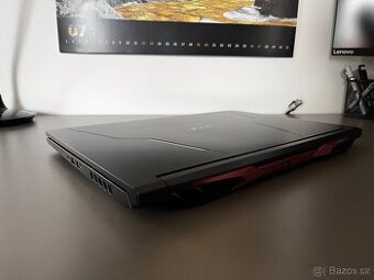 Výkonný Herný notebook - 1