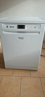 Myčka nádobí Hotpoint Ariston