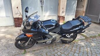 Kawasaki zzr 600
