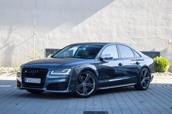 Audi S8 quattro /aj na splátky/