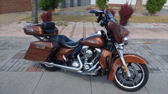 Harley Davidson FLHX Street Glide