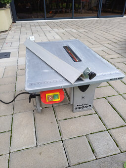 Kotoučová stolní pila „cirkulárka“ Einhell Classic TC-TS 820