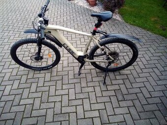 Prodám horské elektro kolo CUBE 29 " HYBRID