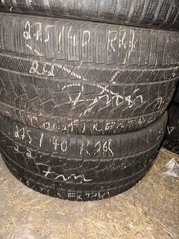 Zimní sada  pneu 275/40 R22