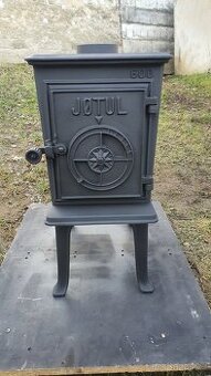 Litinová kamna Jotul F 600 N černý lak