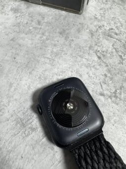 Apple watche SE 2025 - 1