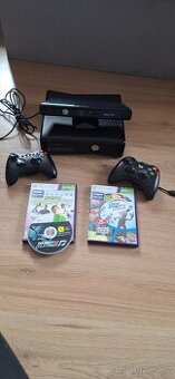 Xbox 360 + Kinect + 2 ovladače + 3 hry