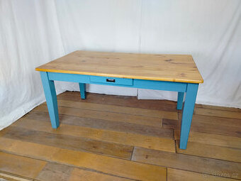 Jídelní stůl - dřevo smrk