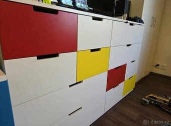 Komoda IKEA Nordli s 12 zásuvkami