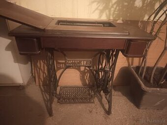 Prodám plně funkční šicí stroj rok 1930