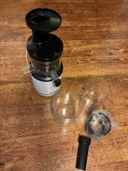 Odšťavňovač Bosch MESM500W bilý