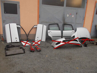 Karosářské díly a světla Ford Fiesta V