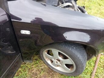 Blatník Audi A4B7 LZ9X PP strana