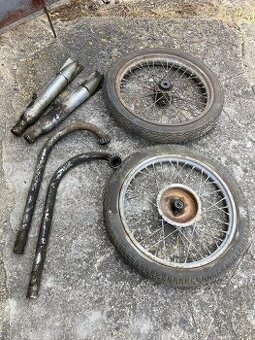 Prodám výfuky a kola na Jawa 250 Pérák