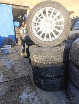 16´´ Zimni sada Toyota Corolla 205/55 R16 5x114,3