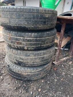Ford tranzit Pneu 215/75 R16 C