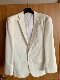 Bílý oblek Giorgio Fiorelli