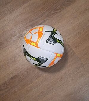 Fotbalový míč vel.5