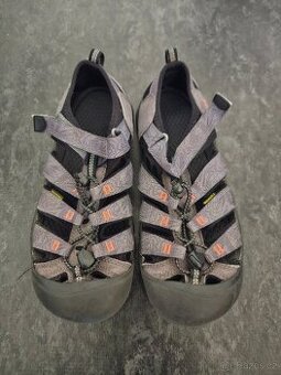 Chlapecké sandály Keen vel. EU 38