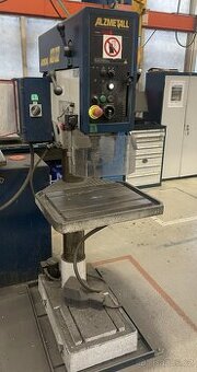 Vrtačka sloupová AB 32