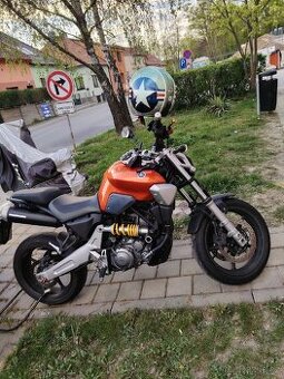 Yamaha MT 03, r.v. 2007