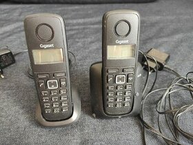 Telefon - sada 2 bezdrátových telefonů Gigaset a120