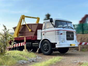 ŠKODA LIAZ/ TATRA predam zberatelske modely. Mierka 1:43.