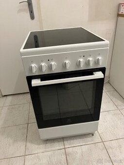 Electrolux Sporák Sklokeramická deska