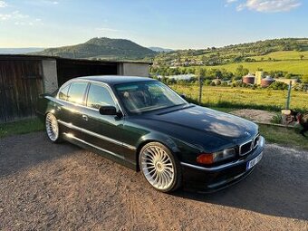 Bmw 7 e38 V8