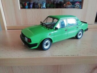 Skoda 120l Fox toys 1:18