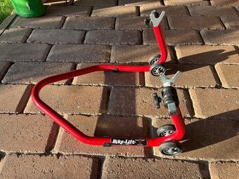 Zadní stojan Bike-Lift na Street Triple 765