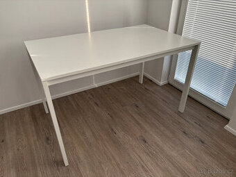 Jídelní stůl IKEA 125x75x74 cm