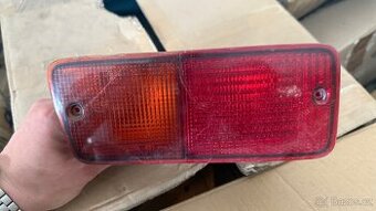 Originální zadní levé světlo Nissan patrol 215-19H4