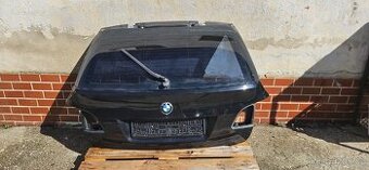 Bmw e61 5 dveře, víko kufru, černá
