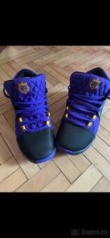 Nike LeBron Witness 8 Lakers